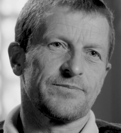 Screen capture of a video testimony in the En eaux troubles exhibition (7 of 8)